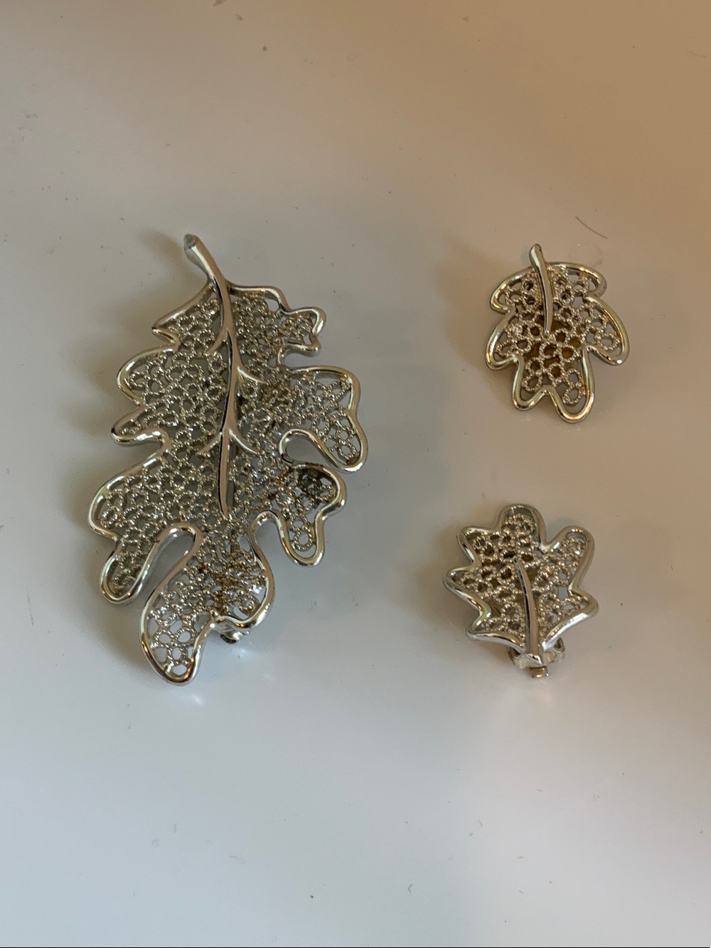 Sarah Coventry Silver Leaf Brooch and Earring Set